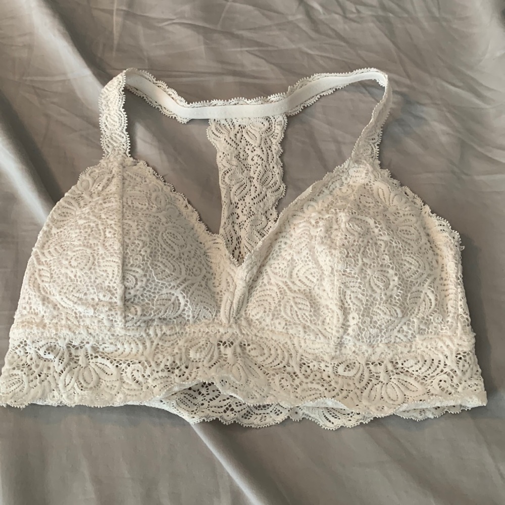 White lace bralette